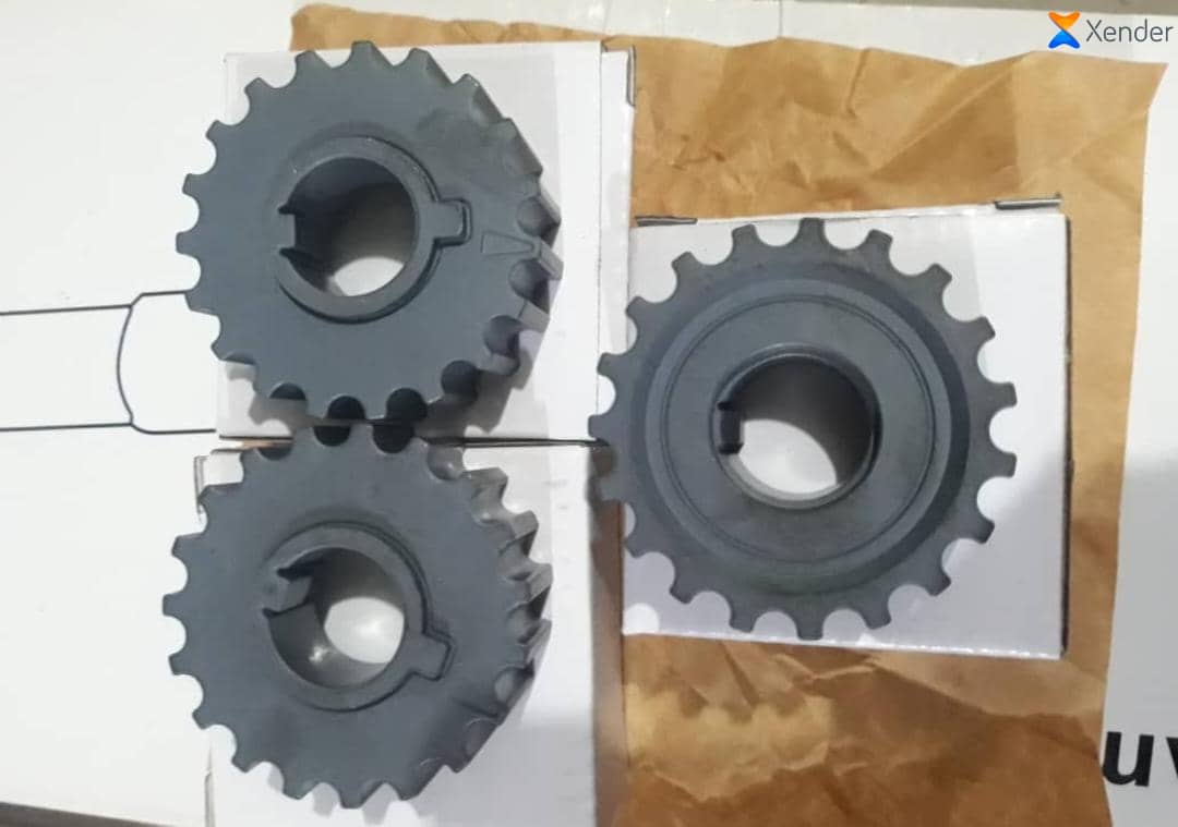Low Mileage Engine Cylinder Head Assembly - Model #154